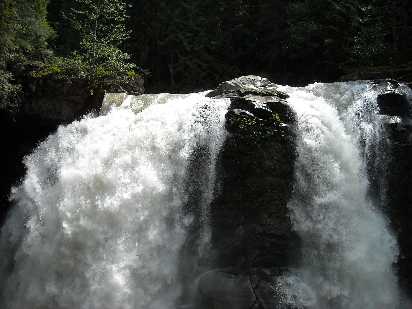 Nooksack Falls east of Glacier